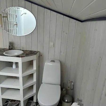 Charming Summer House Close To The Bøtø By